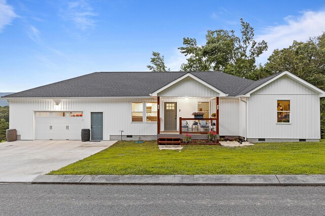 111 Oak Meadow Dr, Dunlap, TN 37327 - modern inspired farmhouse featuring crawl space, covered porch, an attached garage, a front lawn, and a shingled roof