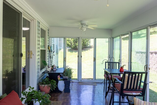 4619 Lake Haven Dr, Chattanooga, TN 37416 - sunroom / solarium with a ceiling fan and outdoor dining area