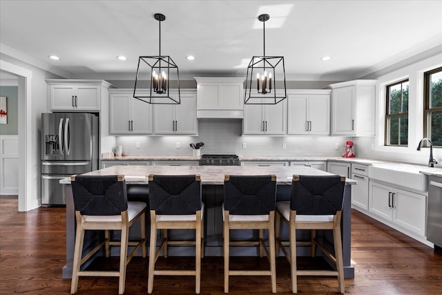 12951 Blakeslee Dr, Soddy Daisy, TN 37379 - kitchen with stainless steel appliances, a chandelier, a kitchen island, hanging light fixtures, and recessed lighting