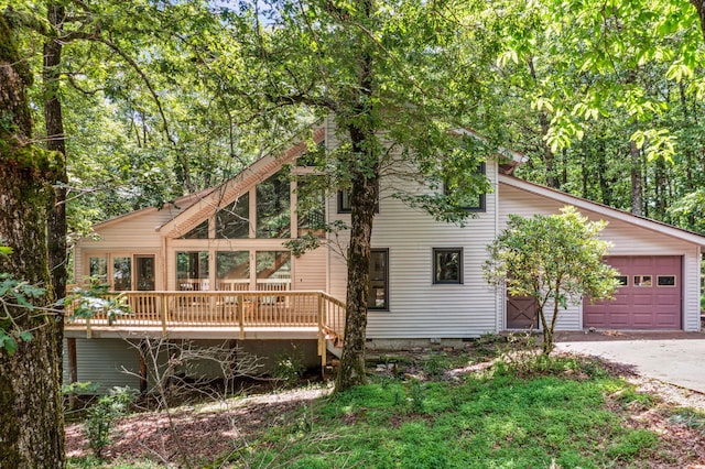507 Big Stump Mountain Trl, Jasper, GA 30143 - view of front of home featuring a deck, crawl space, and asphalt driveway