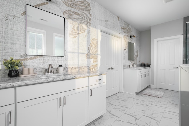 147 Honeycomb Ln, Chattanooga, TN 37421 - full bath with marble finish floors and two vanities