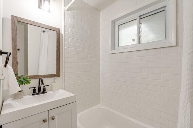 3706 Altamira Dr, Chattanooga, TN 37412 - bathroom with vanity and shower / tub combo