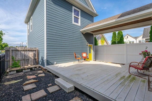 661 E 16th St, Chattanooga, TN 37408 - view of wooden terrace