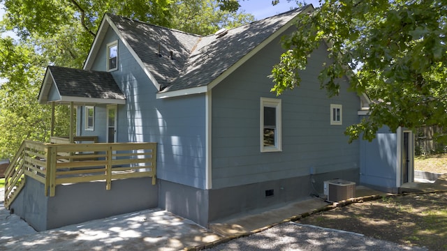 3018 14th Ave, Chattanooga, TN 37407 - view of side of property featuring crawl space, roof with shingles, and a wooden deck