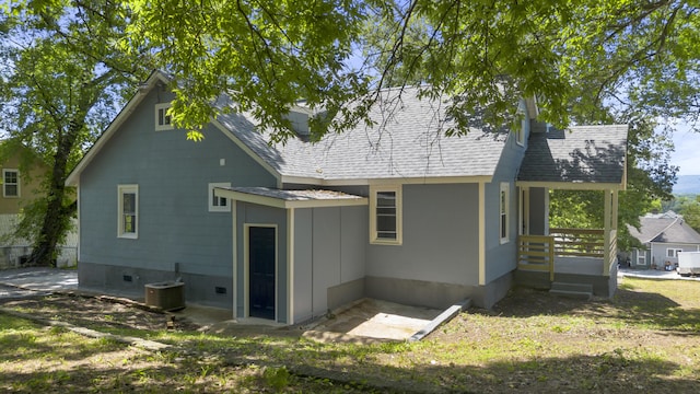 3018 14th Ave, Chattanooga, TN 37407 - back of property featuring a shingled roof and crawl space