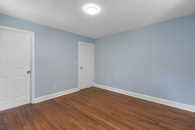 3018 14th Ave, Chattanooga, TN 37407 - empty room featuring baseboards and dark wood finished floors