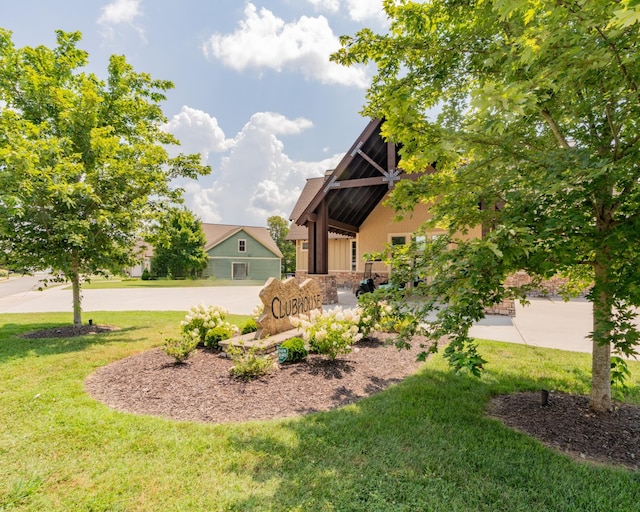 3328 Prairie Range Ln, Apison, TN 37302 - obstructed view of property featuring a front lawn