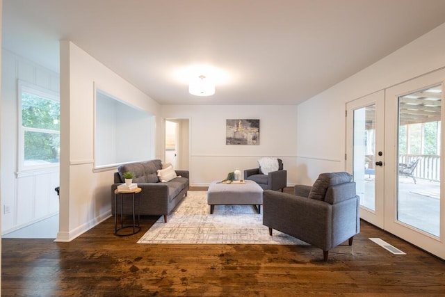 3517 Connelly Ln, Chattanooga, TN 37412 - living area with french doors and wood finished floors