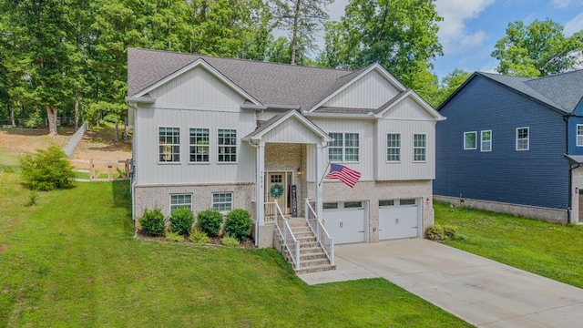 7596 Grasshopper Rd, Georgetown, TN 37336 - split foyer home featuring driveway, an attached garage, a front lawn, and brick siding