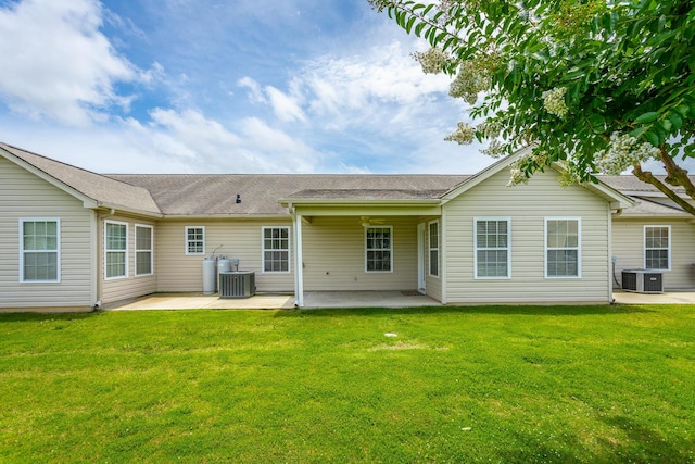 802 Applebrook Dr Unit 802, Rossville, GA 30741 - rear view of property with a patio area, a lawn, and roof with shingles