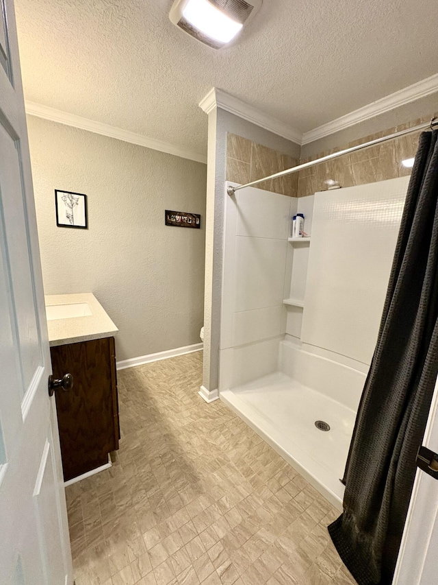 100 Anderson Ridge Rd, Jasper, TN 37347 - bathroom featuring crown molding, vanity, a textured ceiling, a shower with curtain, and a textured wall
