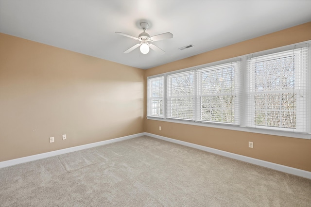 6401 Beacon Pointe Cir, Hixson, TN 37343 - unfurnished room with a ceiling fan and light carpet