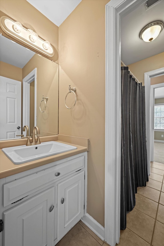 6401 Beacon Pointe Cir, Hixson, TN 37343 - full bath featuring vanity and tile patterned flooring