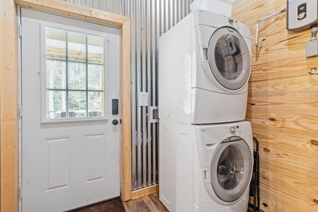 1780 Wolf Haven Rd, Spencer, TN 38585 - laundry area featuring stacked washer / dryer and wood finished floors