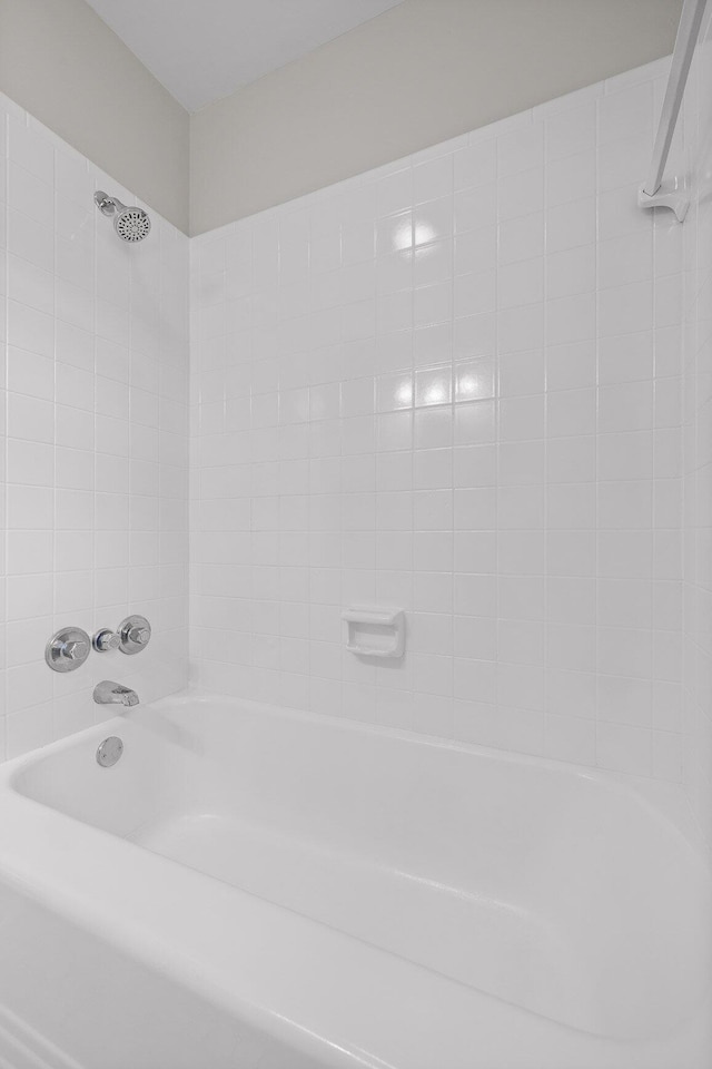 3712 Norma Dr, Chattanooga, TN 37412 - bathroom featuring bathing tub / shower combination