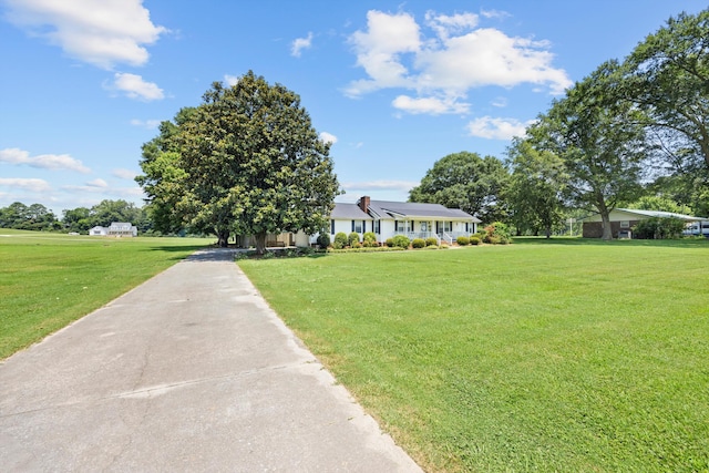 119 Broadacre Rd NE, Dalton, GA 30721 - view of front of house featuring concrete driveway and a front yard