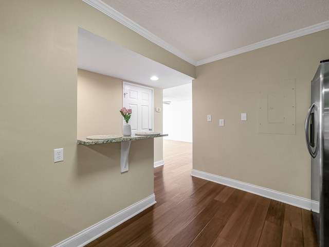 1131 Stringers Ridge Rd Unit 4C, Chattanooga, TN 37405 - interior space with dark wood finished floors, crown molding, and a textured ceiling