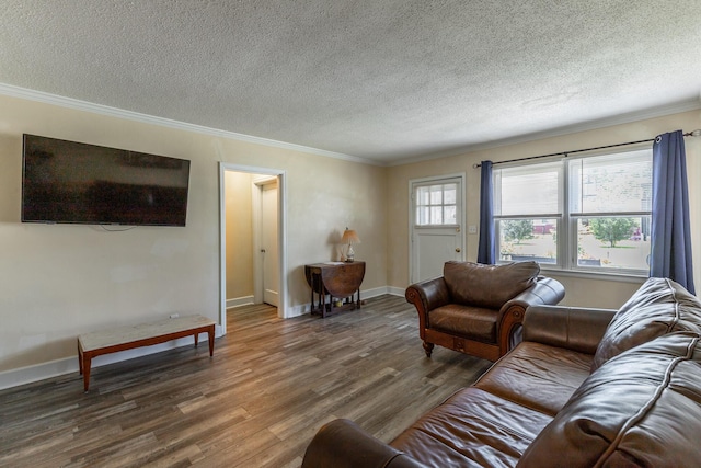 1602 Prater Rd, Chattanooga, TN 37412 - living area featuring dark wood finished floors, a textured ceiling, and crown molding