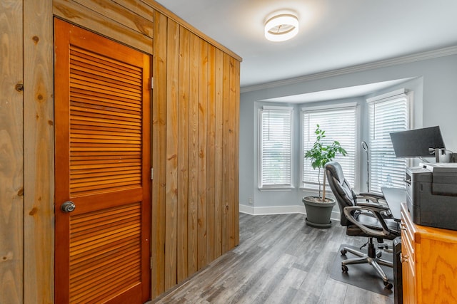 1602 Prater Rd, Chattanooga, TN 37412 - office featuring ornamental molding and wood finished floors