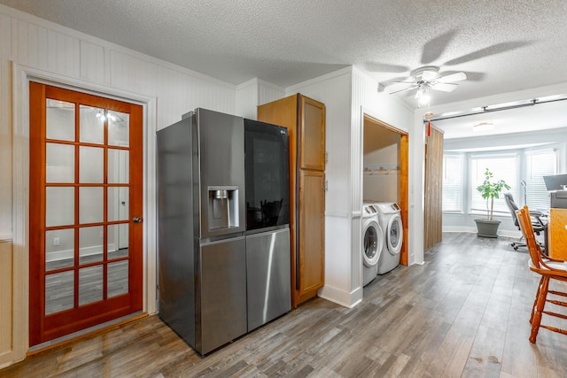 1602 Prater Rd, Chattanooga, TN 37412 - kitchen featuring stainless steel fridge with ice dispenser, ornamental molding, independent washer and dryer, ceiling fan, and wood finished floors