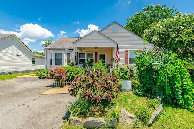 1602 Prater Rd, Chattanooga, TN 37412 - bungalow with covered porch