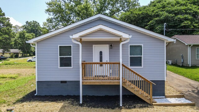 1150 Lang St NE, Cleveland, TN 37311 - bungalow-style home featuring crawl space