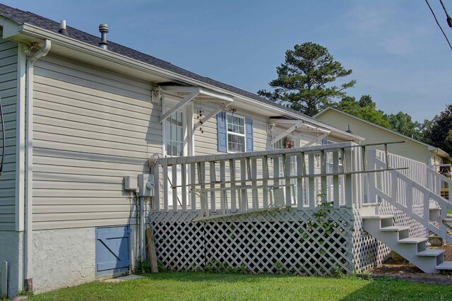 11080 US-11, Trenton, GA 30752 - view of side of property with a deck and stairway