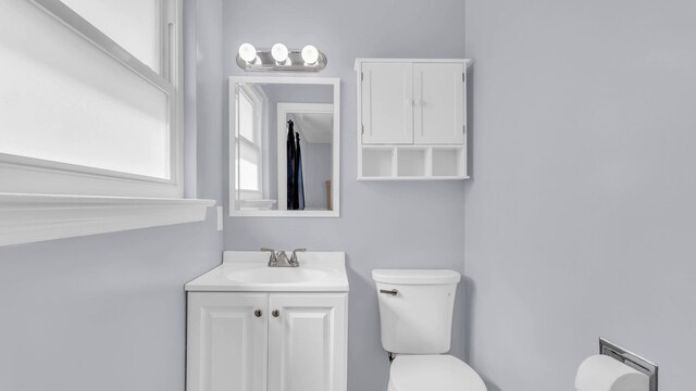 4111 Lost Oaks Dr, Ooltewah, TN 37363 - bathroom with toilet and vanity