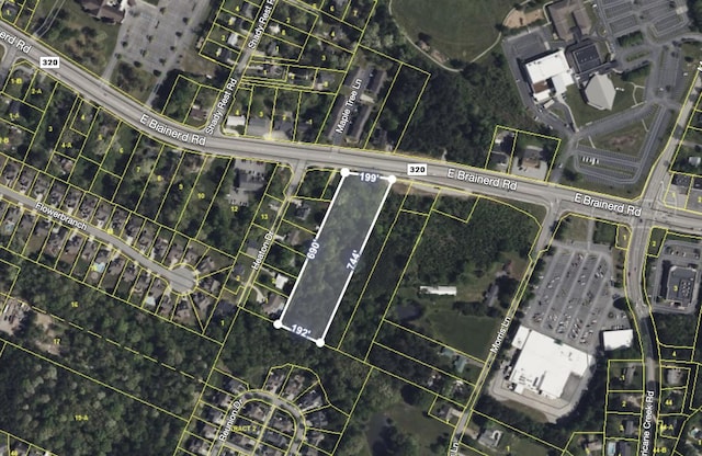 8528 E Brainerd Rd, Chattanooga, TN 37421
