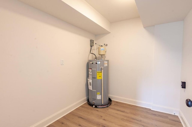 318 Yates Springs Rd, Ringgold, GA 30736 - utility room with water heater