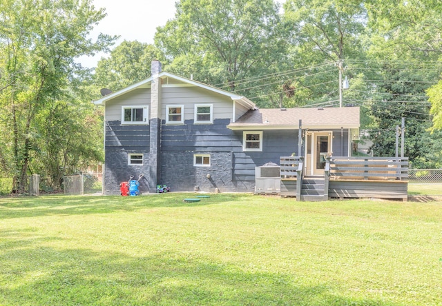 88 Sparrow Ln, Ringgold, GA 30736 - back of house featuring a deck