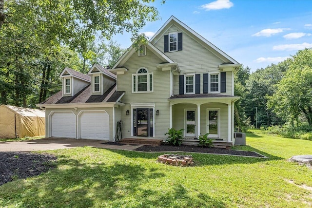 2416 Mourning Dove Ln, Signal Mountain, TN 37377 - traditional-style home featuring driveway, an attached garage, and a front lawn