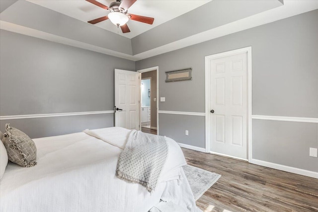 2416 Mourning Dove Ln, Signal Mountain, TN 37377 - bedroom with wood finished floors and a ceiling fan