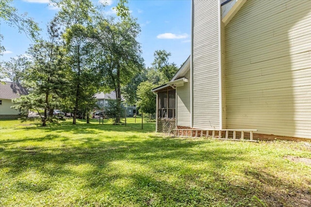 2416 Mourning Dove Ln, Signal Mountain, TN 37377 - view of grassy yard with a sunroom