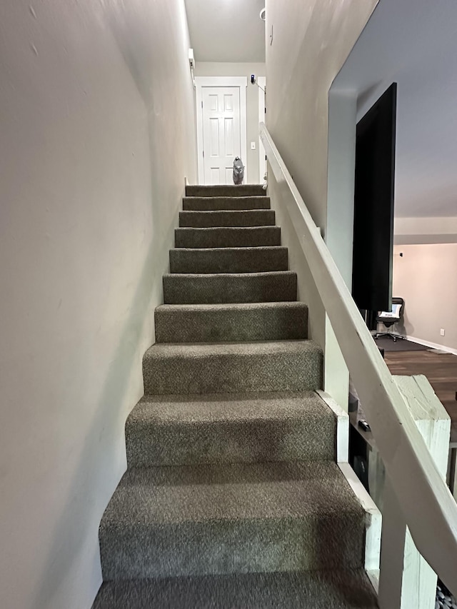 3420 Birchwood Dr, Chattanooga, TN 37406 - stairway featuring wood finished floors