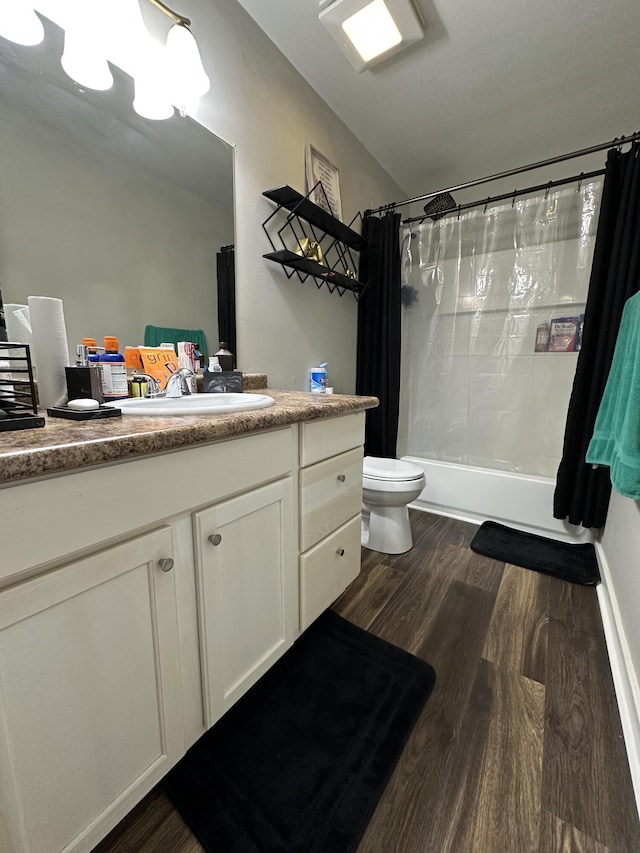 3420 Birchwood Dr, Chattanooga, TN 37406 - bathroom with shower / bath combo, vanity, and wood finished floors