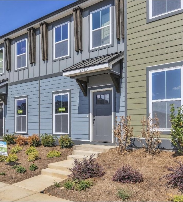2413 E 17th St, Chattanooga, TN 37404