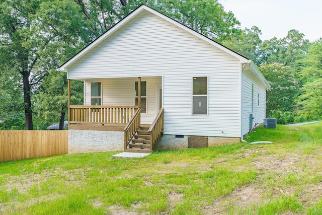 3016 Addison Rd, Chattanooga, TN 37406 - view of front of home featuring crawl space and covered porch