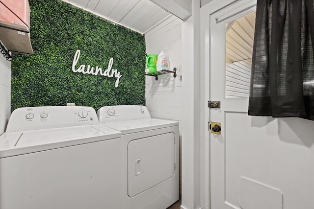 157 Park Ave, Trion, GA 30753 - laundry area with washing machine and clothes dryer