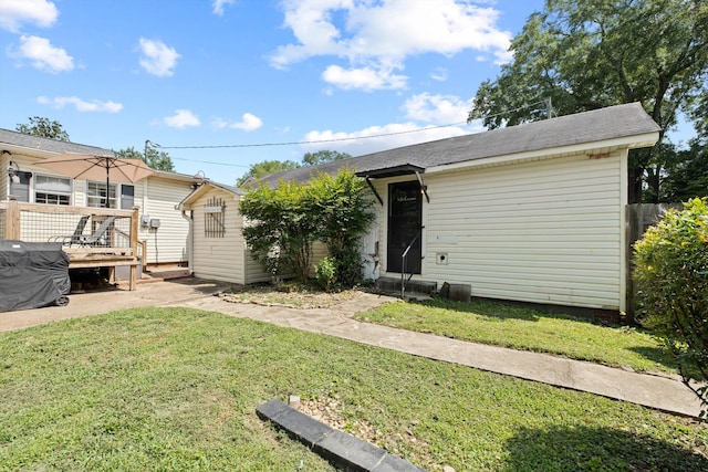 157 Park Ave, Trion, GA 30753 - view of front of home with a deck and a front yard
