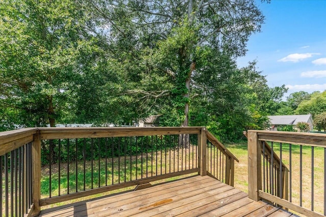 845 James Ave, Chattanooga, TN 37421 - wooden terrace featuring a lawn