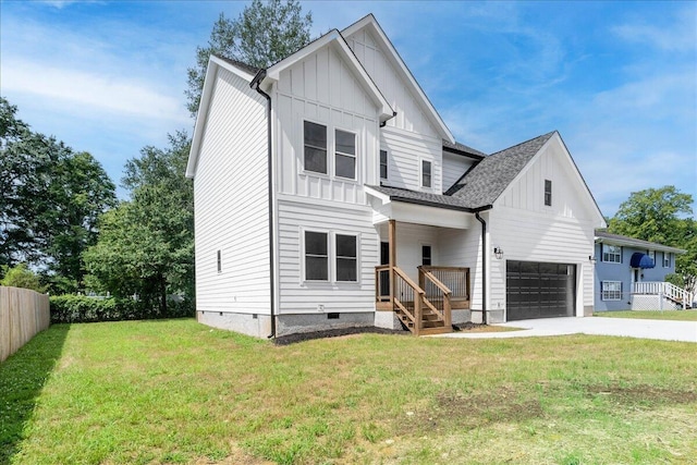 845 James Ave, Chattanooga, TN 37421 - modern farmhouse with board and batten siding, concrete driveway, crawl space, and an attached garage
