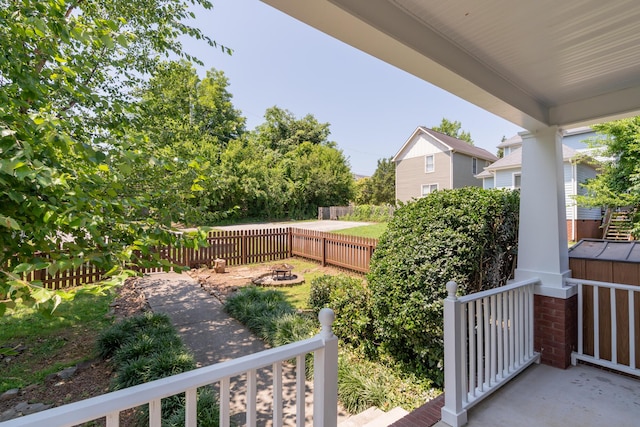 1106 Flynn St, Chattanooga, TN 37403 - fenced backyard featuring a fire pit