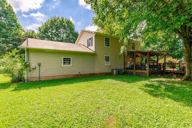 1727 Saunders Rd, Ringgold, GA 30736 - back of property featuring a yard and a wooden deck