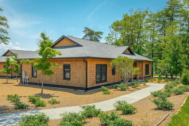 6 Heather Ln, Rising Fawn, GA 30738 - view of side of property featuring roof with shingles