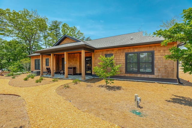 6 Heather Ln, Rising Fawn, GA 30738 - view of front facade with roof with shingles and a patio