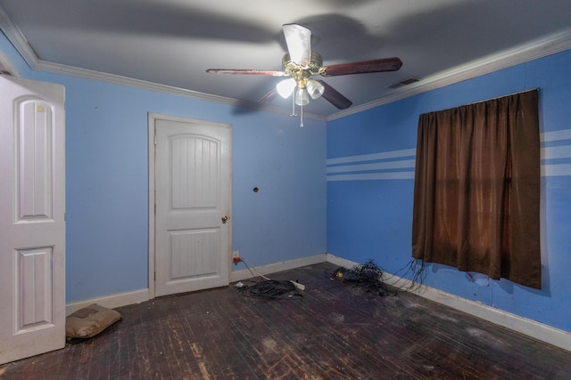 1502 E 49th St, Chattanooga, TN 37407 - unfurnished room with wood finished floors, a ceiling fan, and crown molding