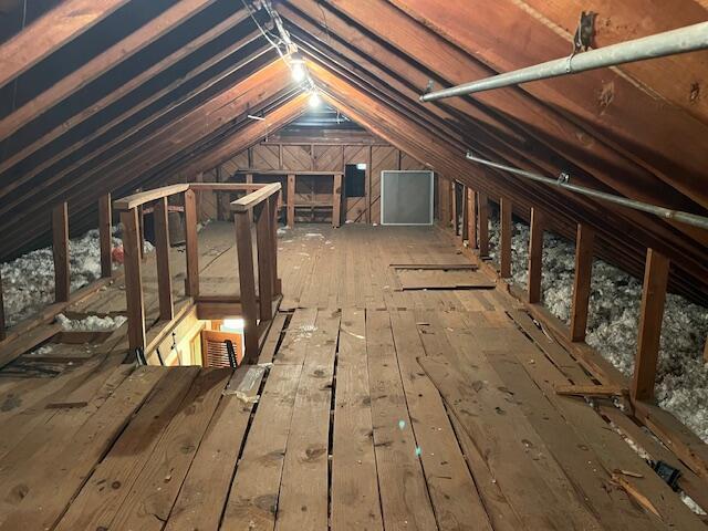 4630 Happy Valley Rd, Flintstone, GA 30725 - unfinished attic with an upstairs landing