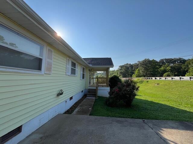 4630 Happy Valley Rd, Flintstone, GA 30725 - view of side of home featuring crawl space and a yard
