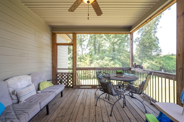 8502 Kennerly Ct, Ooltewah, TN 37363 - deck with outdoor dining space and a ceiling fan